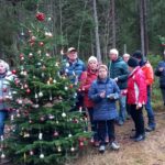 Christbaum schmücken im Hammerwald