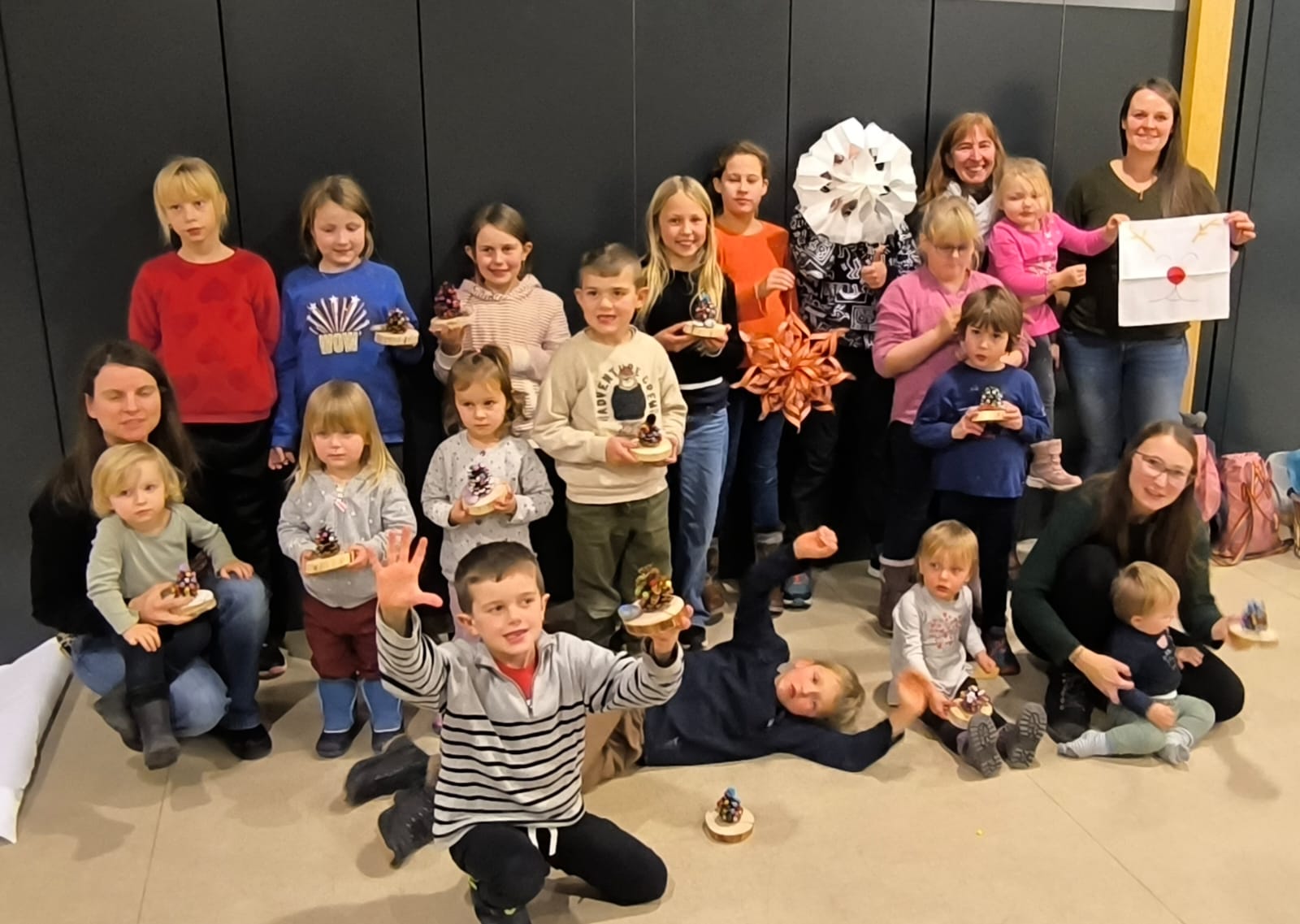 Mehr über den Artikel erfahren Weihnachtsbasteln im Eventhouse